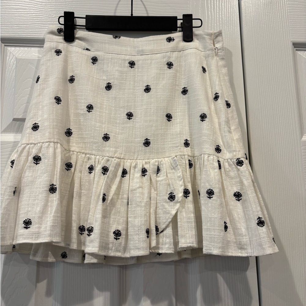 A loves A mini skirt